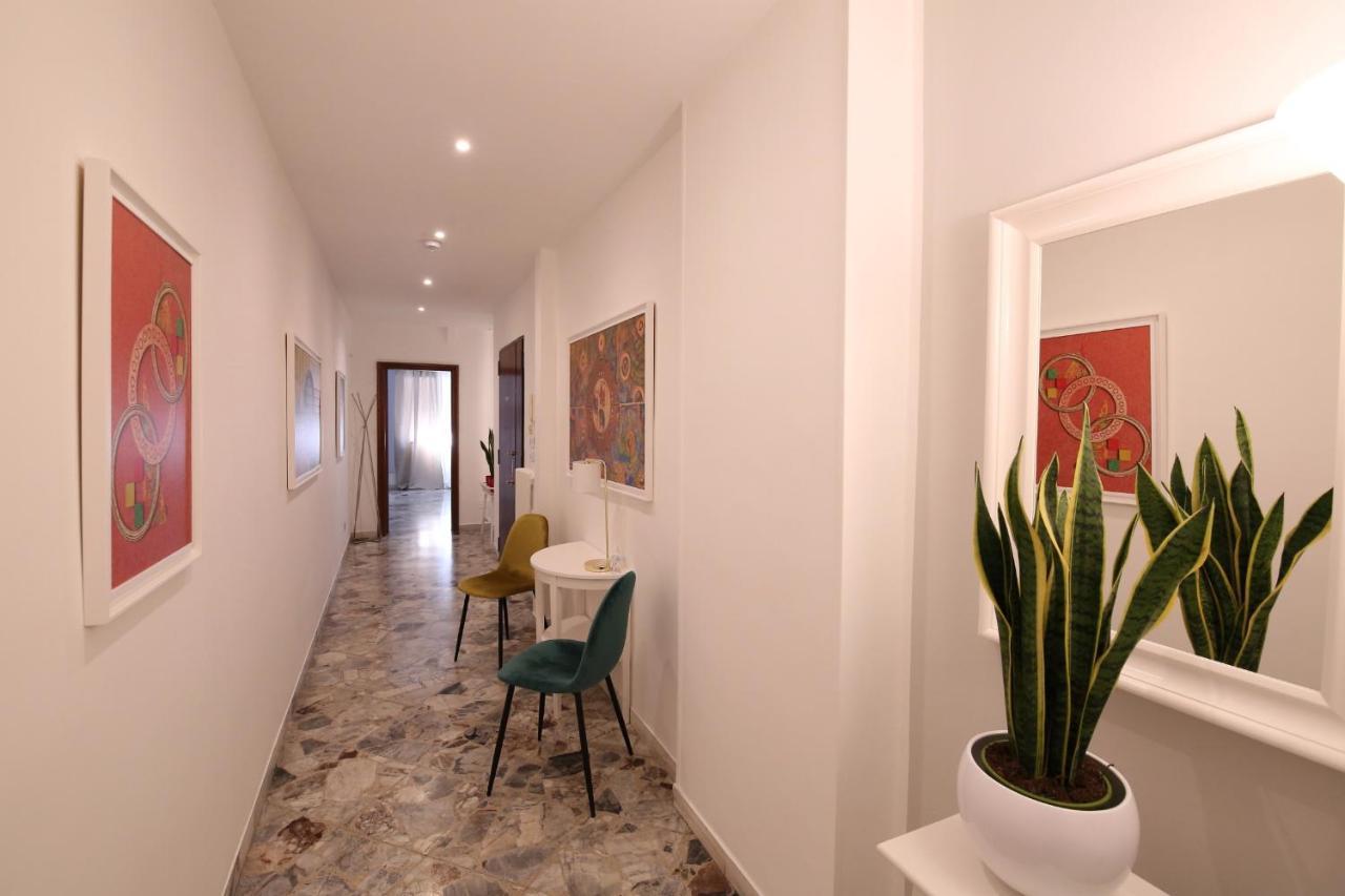 Cavour & Savoia Hotel Bari Exterior photo